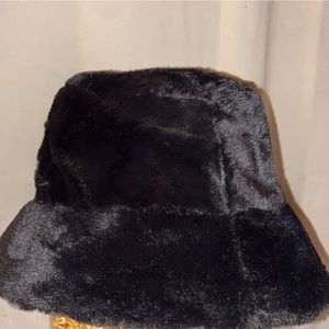 Fluffy All Black Bucket Hat